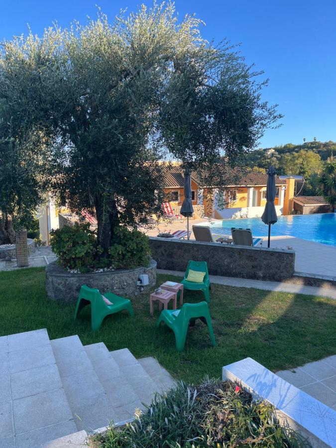 Little Corfu Aparthotel Dassiá Eksteriør bilde