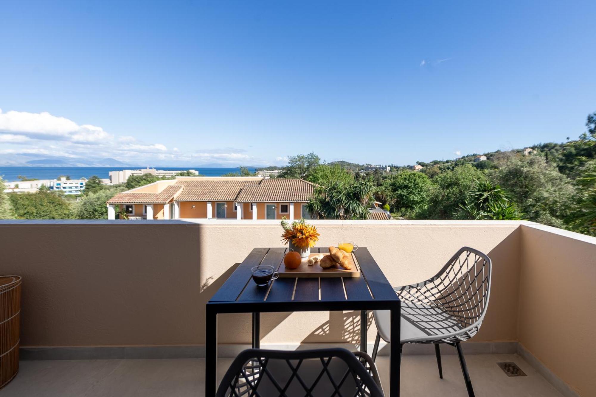 Little Corfu Aparthotel Dassiá Eksteriør bilde