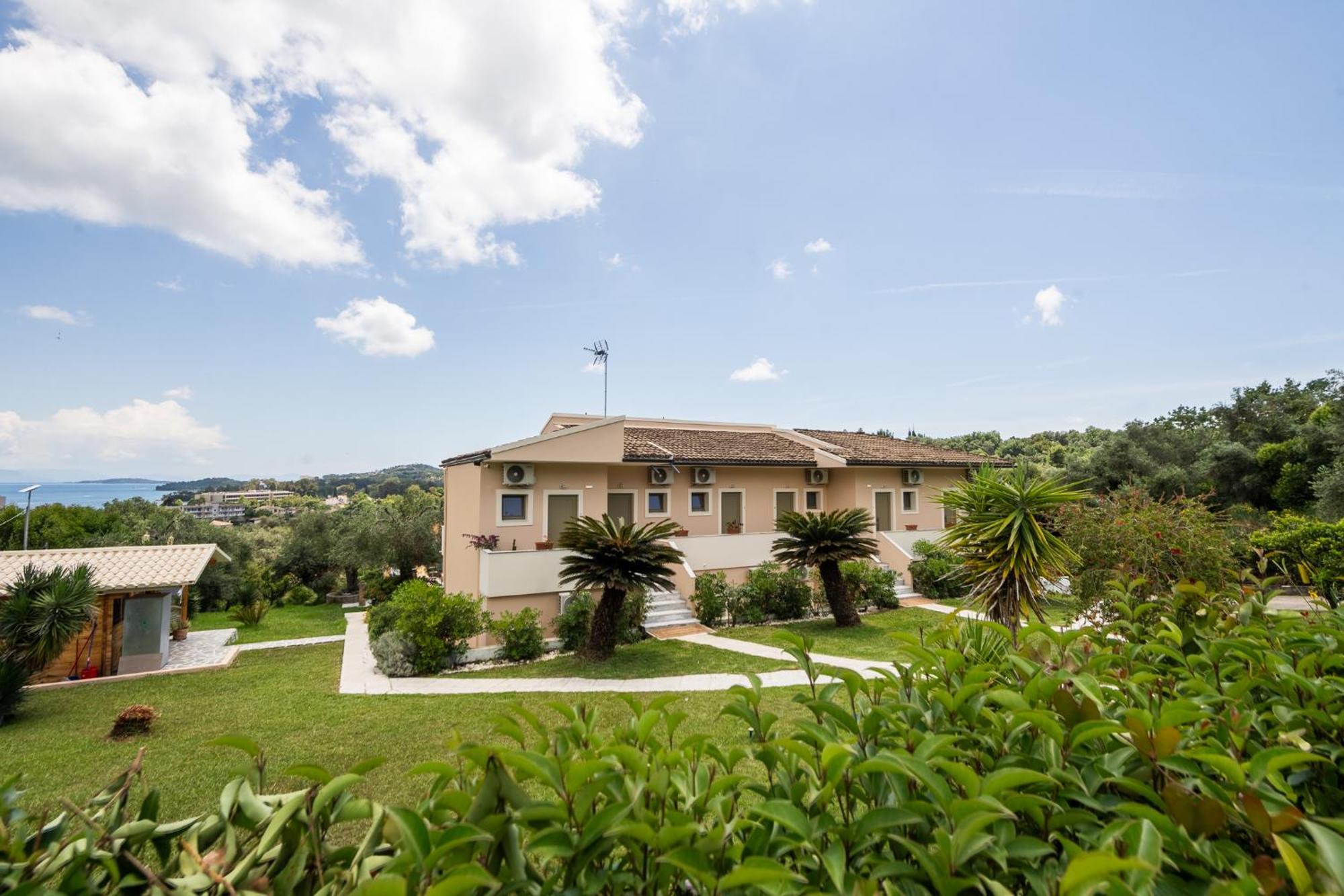 Little Corfu Aparthotel Dassiá Eksteriør bilde