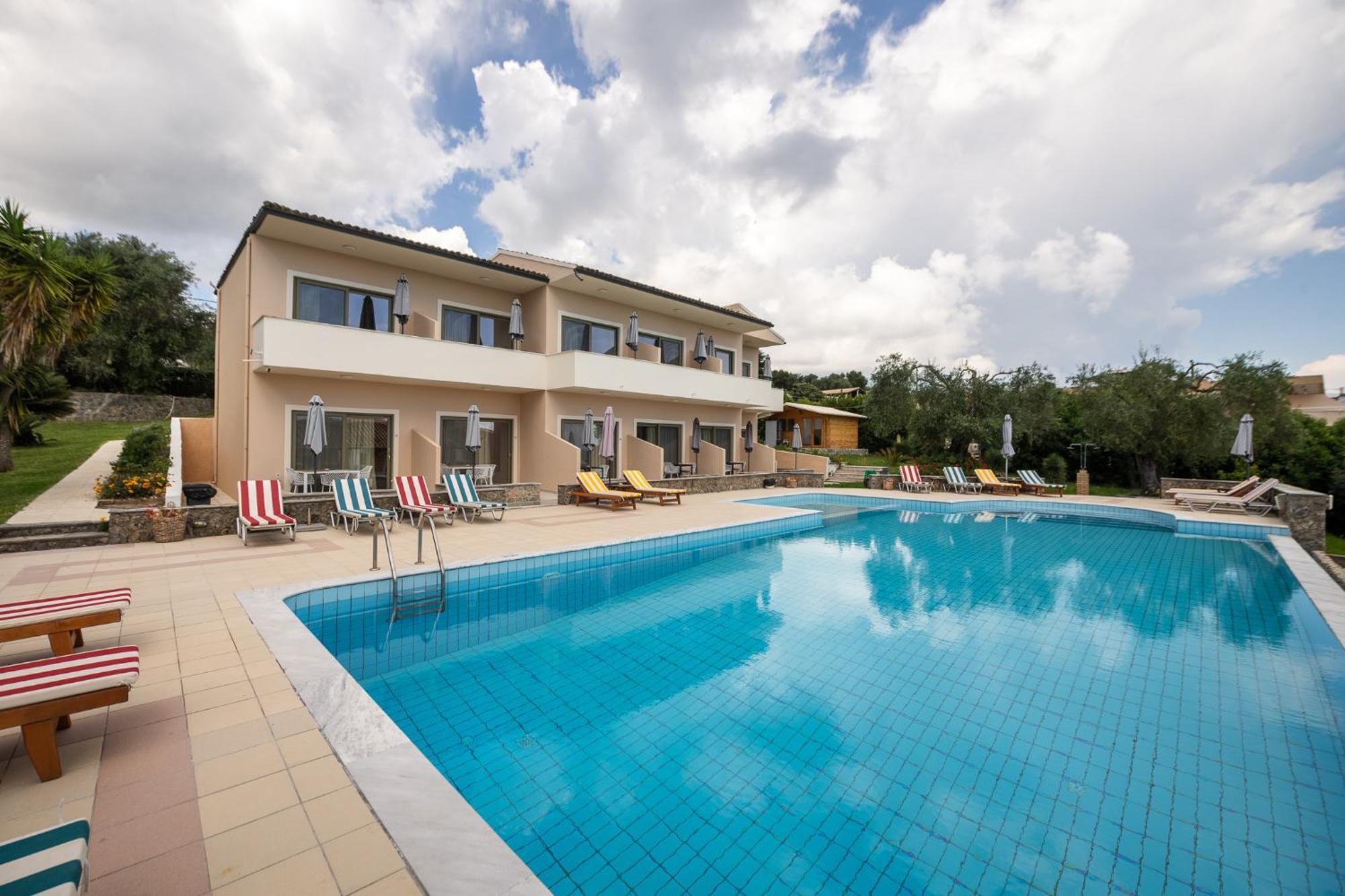 Little Corfu Aparthotel Dassiá Eksteriør bilde