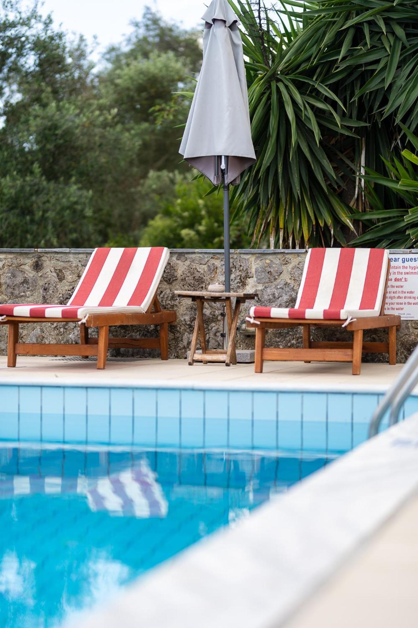 Little Corfu Aparthotel Dassiá Eksteriør bilde